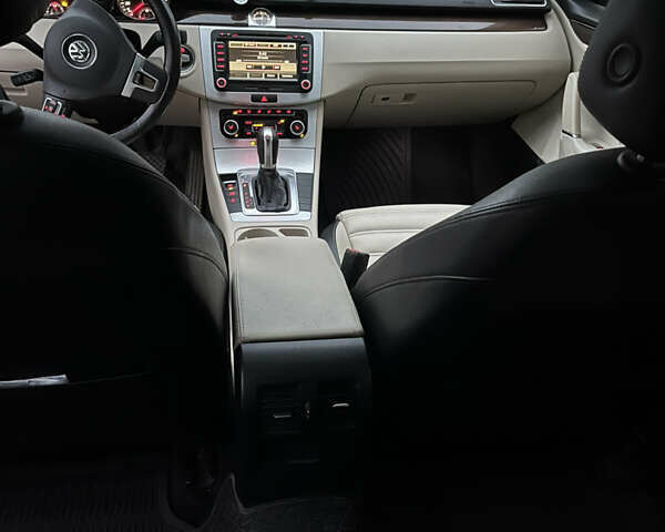 Белый Фольксваген CC / Passat CC, объемом двигателя 1.98 л и пробегом 247 тыс. км за 9200 $, фото 5 на Automoto.ua