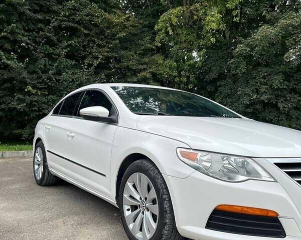 Білий Фольксваген CC / Passat CC, об'ємом двигуна 1.98 л та пробігом 255 тис. км за 8650 $, фото 1 на Automoto.ua