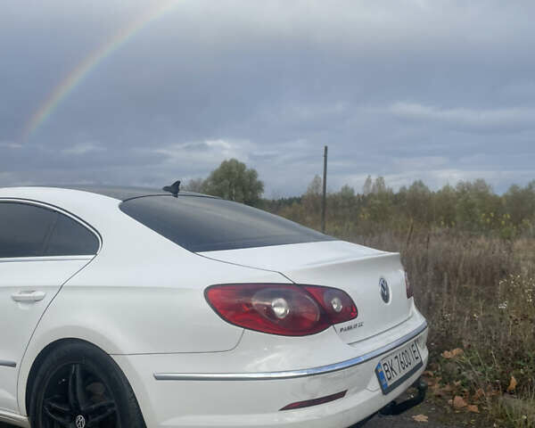 Білий Фольксваген CC / Passat CC, об'ємом двигуна 1.97 л та пробігом 302 тис. км за 12200 $, фото 4 на Automoto.ua