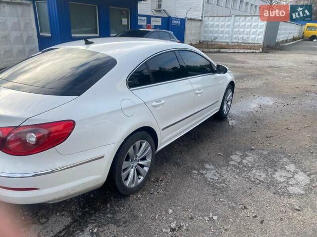 Белый Фольксваген CC / Passat CC, объемом двигателя 2 л и пробегом 318 тыс. км за 8500 $, фото 2 на Automoto.ua