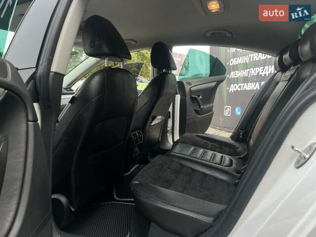 Білий Фольксваген CC / Passat CC, об'ємом двигуна 1.98 л та пробігом 121 тис. км за 10500 $, фото 12 на Automoto.ua