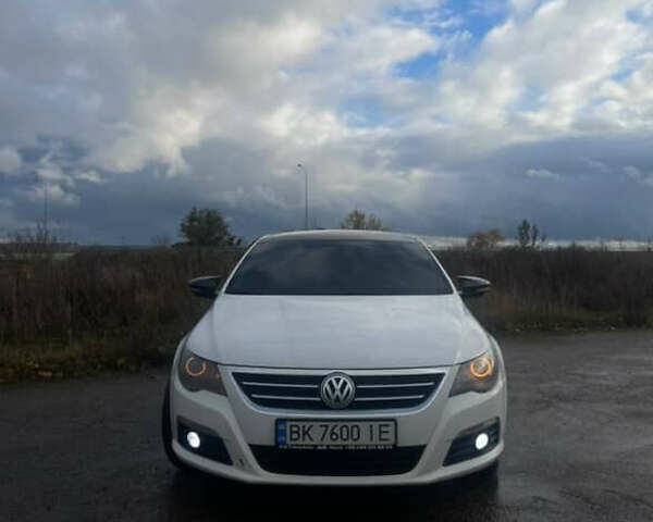 Белый Фольксваген CC / Passat CC, объемом двигателя 1.97 л и пробегом 304 тыс. км за 11500 $, фото 4 на Automoto.ua