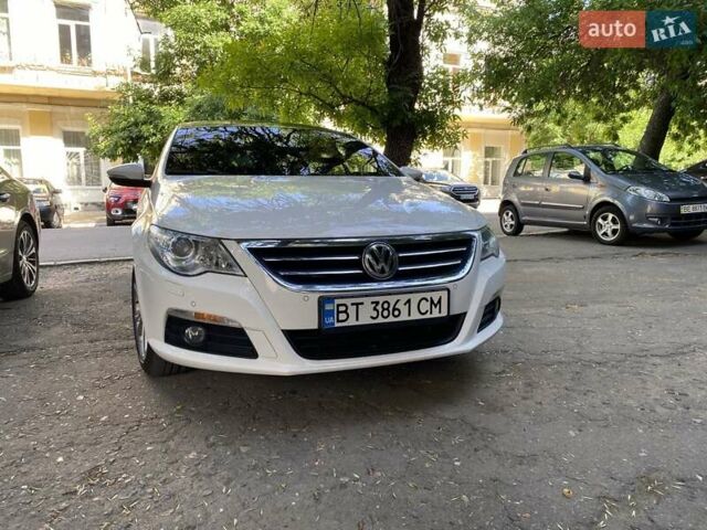 Белый Фольксваген CC / Passat CC, объемом двигателя 1.8 л и пробегом 127 тыс. км за 9900 $, фото 2 на Automoto.ua