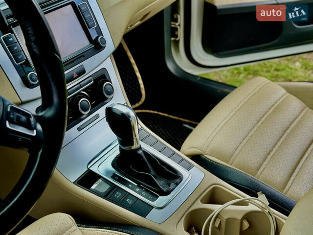 Белый Фольксваген CC / Passat CC, объемом двигателя 2 л и пробегом 219 тыс. км за 8800 $, фото 11 на Automoto.ua