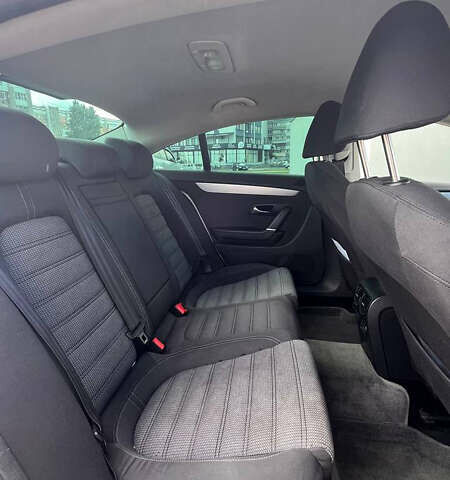Белый Фольксваген CC / Passat CC, объемом двигателя 1.98 л и пробегом 330 тыс. км за 7600 $, фото 2 на Automoto.ua