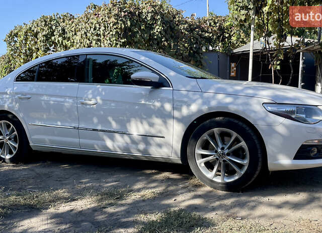 Белый Фольксваген CC / Passat CC, объемом двигателя 1.8 л и пробегом 119 тыс. км за 12100 $, фото 4 на Automoto.ua