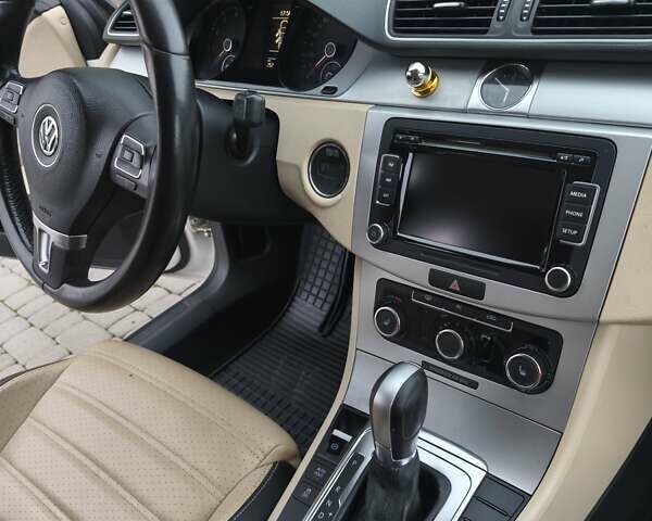 Білий Фольксваген CC / Passat CC, об'ємом двигуна 1.98 л та пробігом 254 тис. км за 7900 $, фото 20 на Automoto.ua