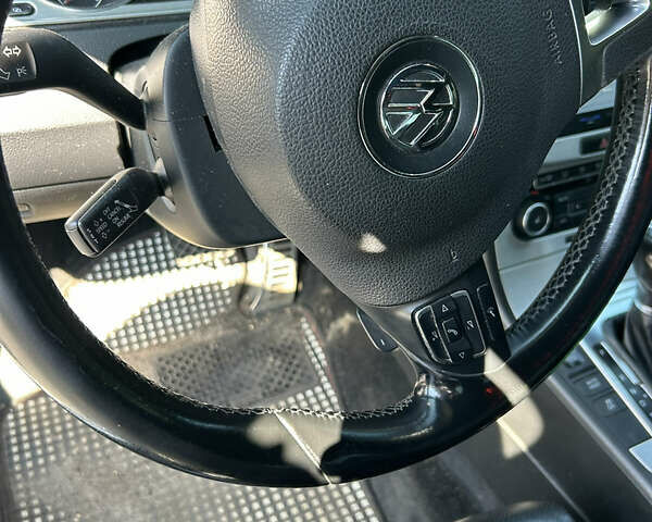 Белый Фольксваген CC / Passat CC, объемом двигателя 1.97 л и пробегом 307 тыс. км за 12000 $, фото 12 на Automoto.ua