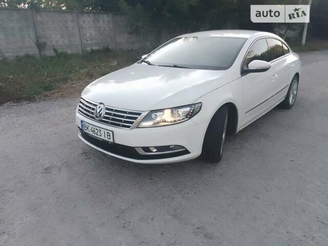 Білий Фольксваген CC / Passat CC, об'ємом двигуна 2 л та пробігом 220 тис. км за 10700 $, фото 17 на Automoto.ua