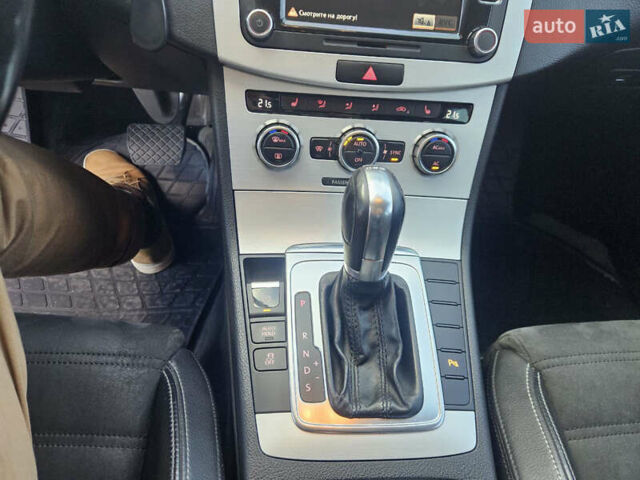Белый Фольксваген CC / Passat CC, объемом двигателя 1.8 л и пробегом 208 тыс. км за 10500 $, фото 15 на Automoto.ua