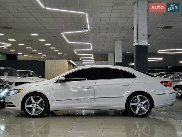 Белый Фольксваген CC / Passat CC, объемом двигателя 1.98 л и пробегом 236 тыс. км за 10299 $, фото 1 на Automoto.ua