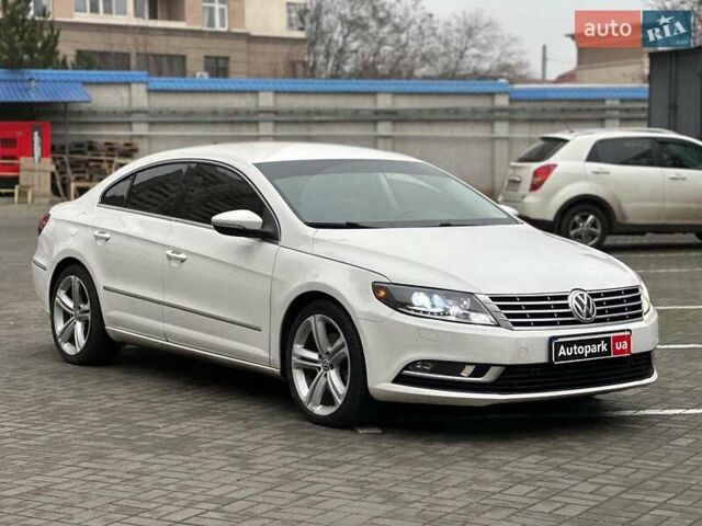 Білий Фольксваген CC / Passat CC, об'ємом двигуна 2 л та пробігом 223 тис. км за 11440 $, фото 2 на Automoto.ua