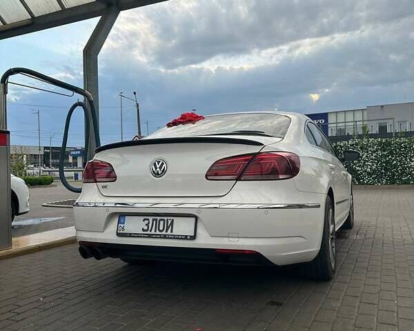 Белый Фольксваген CC / Passat CC, объемом двигателя 1.8 л и пробегом 216 тыс. км за 13000 $, фото 13 на Automoto.ua
