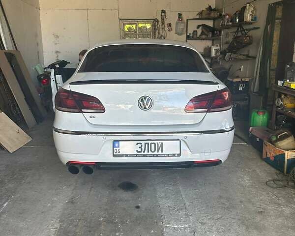 Белый Фольксваген CC / Passat CC, объемом двигателя 1.8 л и пробегом 216 тыс. км за 13000 $, фото 10 на Automoto.ua