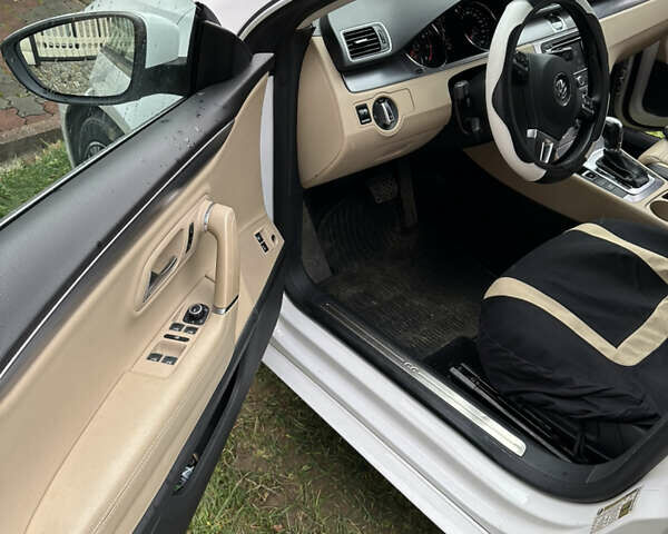 Белый Фольксваген CC / Passat CC, объемом двигателя 1.98 л и пробегом 150 тыс. км за 11500 $, фото 2 на Automoto.ua
