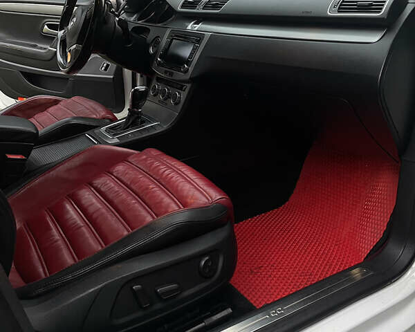 Фольксваген CC / Passat CC 2012 в Луцке на Automoto.ua Белый Фольксваген CC / Passat CC, объемом двигателя 1.8 л и пробегом 170 тыс. км за 9000 $, фото 8 на Automoto.ua