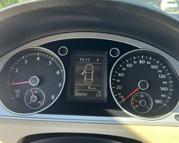 Белый Фольксваген CC / Passat CC, объемом двигателя 1.98 л и пробегом 170 тыс. км за 10300 $, фото 13 на Automoto.ua