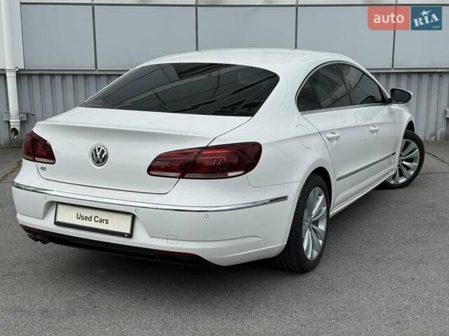 Белый Фольксваген CC / Passat CC, объемом двигателя 1.97 л и пробегом 132 тыс. км за 14500 $, фото 3 на Automoto.ua