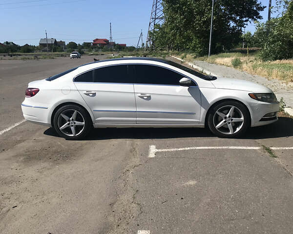 Белый Фольксваген CC / Passat CC, объемом двигателя 1.98 л и пробегом 236 тыс. км за 10000 $, фото 1 на Automoto.ua