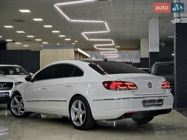 Белый Фольксваген CC / Passat CC, объемом двигателя 1.98 л и пробегом 236 тыс. км за 10299 $, фото 2 на Automoto.ua