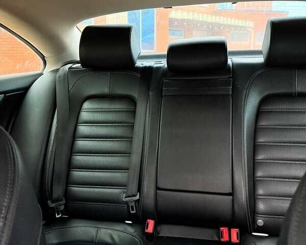 Белый Фольксваген CC / Passat CC, объемом двигателя 1.98 л и пробегом 225 тыс. км за 10500 $, фото 8 на Automoto.ua