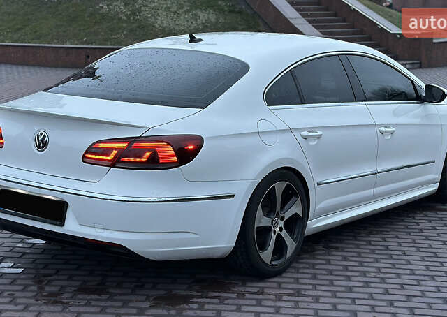 Белый Фольксваген CC / Passat CC, объемом двигателя 2 л и пробегом 203 тыс. км за 11700 $, фото 11 на Automoto.ua
