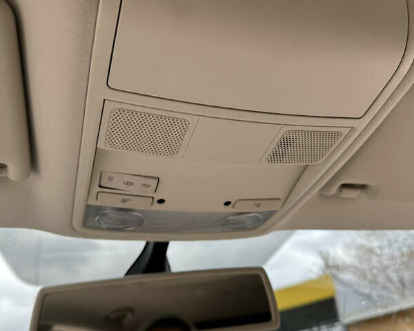 Фольксваген CC / Passat CC 2012 у Львові на Automoto.ua Білий Фольксваген CC / Passat CC, об'ємом двигуна 1.98 л та пробігом 167 тис. км за 11500 $, фото 10 на Automoto.ua