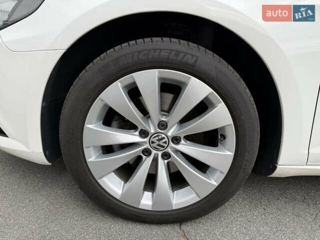 Белый Фольксваген CC / Passat CC, объемом двигателя 1.97 л и пробегом 132 тыс. км за 14500 $, фото 19 на Automoto.ua