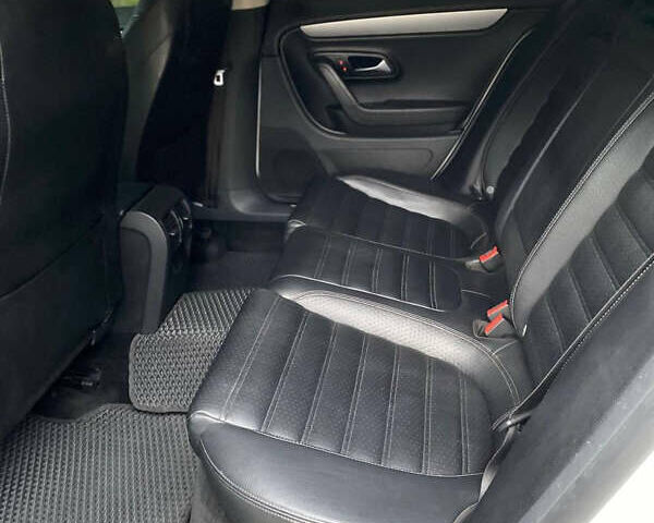 Белый Фольксваген CC / Passat CC, объемом двигателя 1.98 л и пробегом 231 тыс. км за 10999 $, фото 3 на Automoto.ua