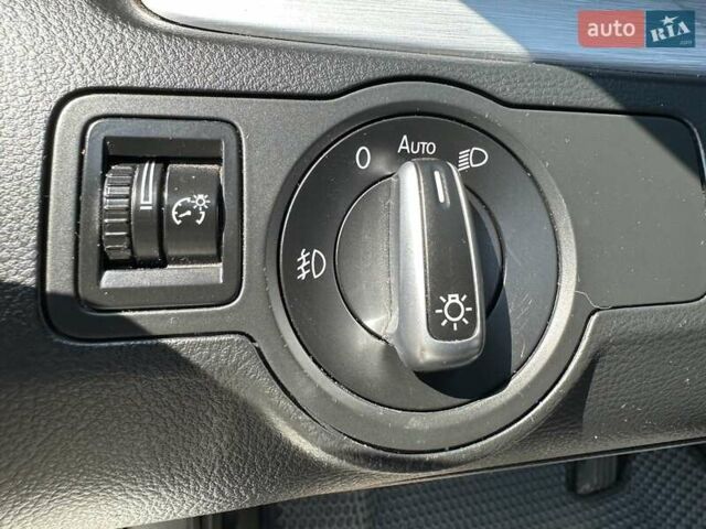 Белый Фольксваген CC / Passat CC, объемом двигателя 1.98 л и пробегом 216 тыс. км за 9999 $, фото 16 на Automoto.ua