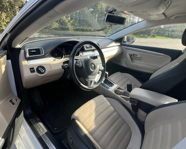 Белый Фольксваген CC / Passat CC, объемом двигателя 1.98 л и пробегом 163 тыс. км за 9800 $, фото 5 на Automoto.ua