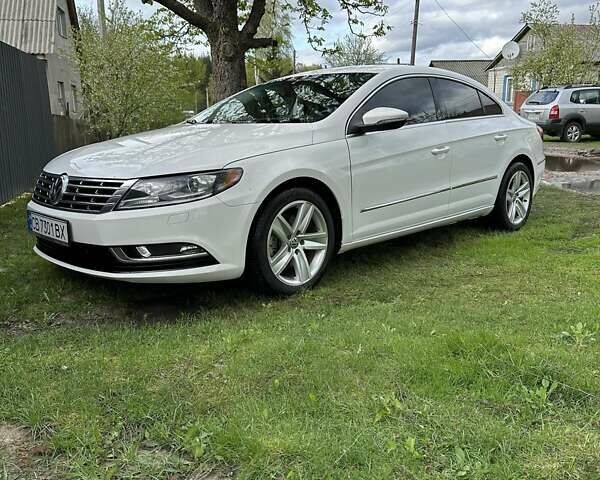 Белый Фольксваген CC / Passat CC, объемом двигателя 1.98 л и пробегом 114 тыс. км за 10000 $, фото 2 на Automoto.ua