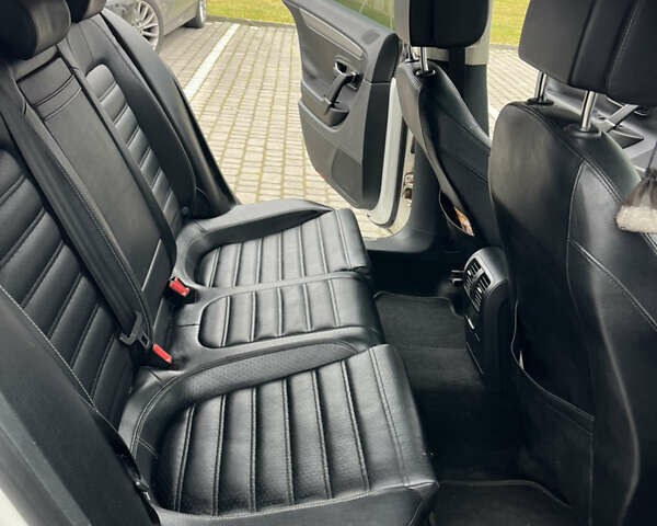 Белый Фольксваген CC / Passat CC, объемом двигателя 1.98 л и пробегом 169 тыс. км за 8300 $, фото 29 на Automoto.ua