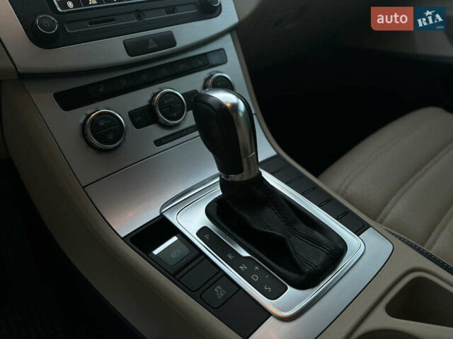 Белый Фольксваген CC / Passat CC, объемом двигателя 1.98 л и пробегом 212 тыс. км за 9800 $, фото 19 на Automoto.ua