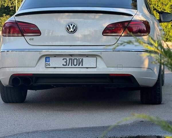 Белый Фольксваген CC / Passat CC, объемом двигателя 1.8 л и пробегом 216 тыс. км за 13000 $, фото 5 на Automoto.ua