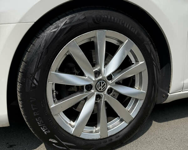 Белый Фольксваген CC / Passat CC, объемом двигателя 1.98 л и пробегом 263 тыс. км за 9800 $, фото 6 на Automoto.ua