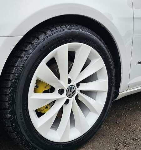 Белый Фольксваген CC / Passat CC, объемом двигателя 1.98 л и пробегом 270 тыс. км за 12700 $, фото 5 на Automoto.ua