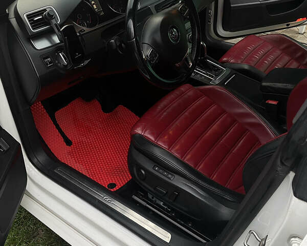 Фольксваген CC / Passat CC 2012 в Луцке на Automoto.ua Белый Фольксваген CC / Passat CC, объемом двигателя 1.8 л и пробегом 170 тыс. км за 9000 $, фото 9 на Automoto.ua