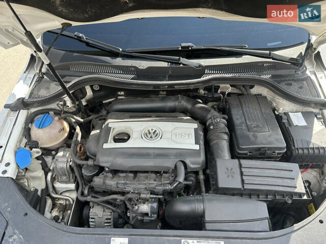 Белый Фольксваген CC / Passat CC, объемом двигателя 1.8 л и пробегом 200 тыс. км за 9699 $, фото 12 на Automoto.ua