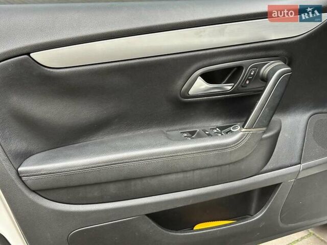Білий Фольксваген CC / Passat CC, об'ємом двигуна 2 л та пробігом 223 тис. км за 11440 $, фото 6 на Automoto.ua