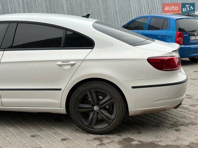 Білий Фольксваген CC / Passat CC, об'ємом двигуна 2 л та пробігом 172 тис. км за 9640 $, фото 9 на Automoto.ua