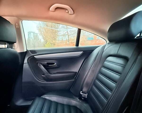 Белый Фольксваген CC / Passat CC, объемом двигателя 1.98 л и пробегом 225 тыс. км за 10500 $, фото 9 на Automoto.ua