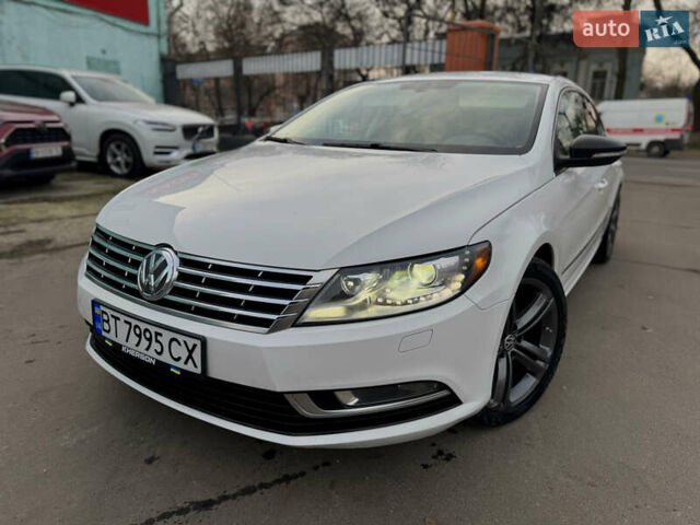 Белый Фольксваген CC / Passat CC, объемом двигателя 2 л и пробегом 239 тыс. км за 9500 $, фото 3 на Automoto.ua