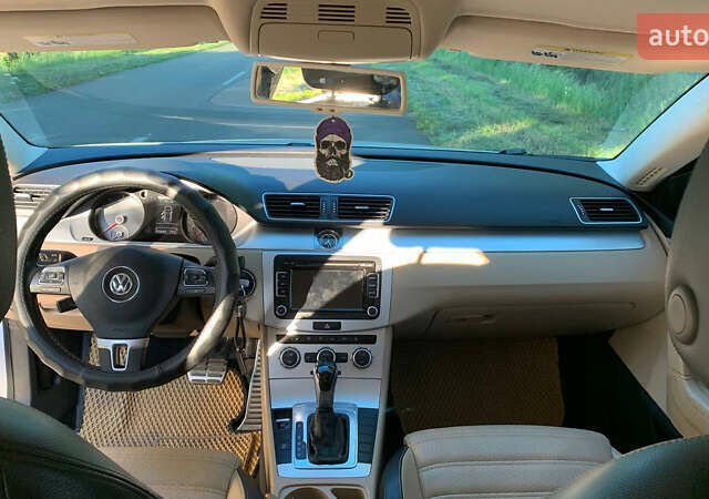 Белый Фольксваген CC / Passat CC, объемом двигателя 1.98 л и пробегом 260 тыс. км за 10400 $, фото 6 на Automoto.ua