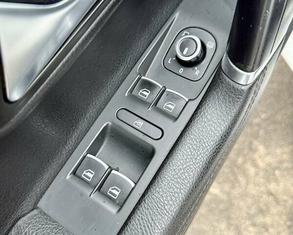 Белый Фольксваген CC / Passat CC, объемом двигателя 1.97 л и пробегом 184 тыс. км за 11999 $, фото 28 на Automoto.ua