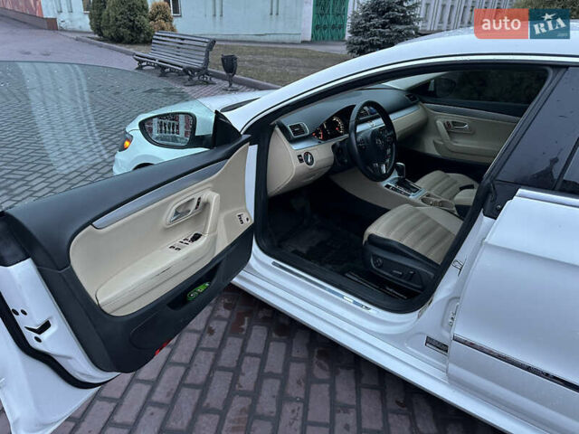 Белый Фольксваген CC / Passat CC, объемом двигателя 2 л и пробегом 203 тыс. км за 11700 $, фото 23 на Automoto.ua