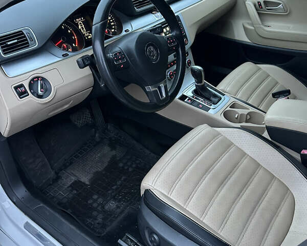 Белый Фольксваген CC / Passat CC, объемом двигателя 2 л и пробегом 203 тыс. км за 11700 $, фото 19 на Automoto.ua