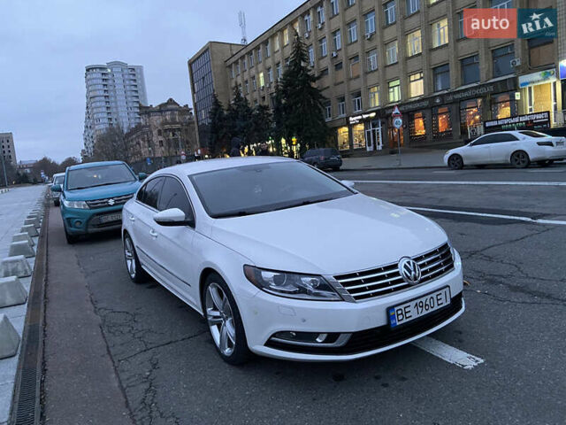 Белый Фольксваген CC / Passat CC, объемом двигателя 2 л и пробегом 190 тыс. км за 11400 $, фото 3 на Automoto.ua