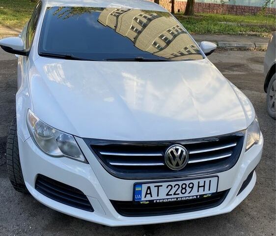 Белый Фольксваген CC / Passat CC, объемом двигателя 2 л и пробегом 212 тыс. км за 9300 $, фото 2 на Automoto.ua