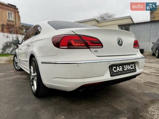 Белый Фольксваген CC / Passat CC, объемом двигателя 1.97 л и пробегом 184 тыс. км за 11999 $, фото 13 на Automoto.ua